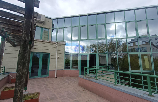 Mokotów: lokal biurowy 179m2 do wynajęcia