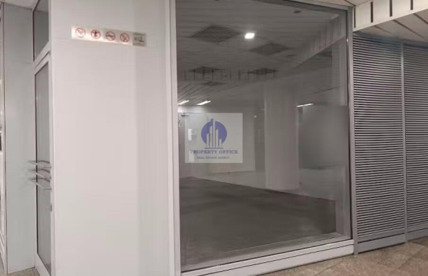 Śródmieście: lokal handlowo-usługowy na wynajem