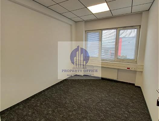 Włochy: lokal biurowy na wynajem