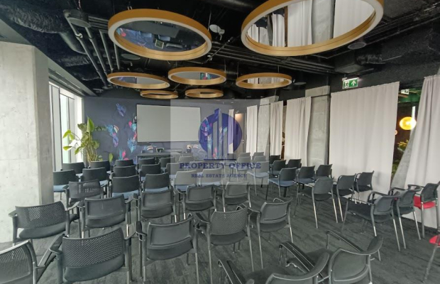 Śródmieście: biuro seriwsowane na wynajem