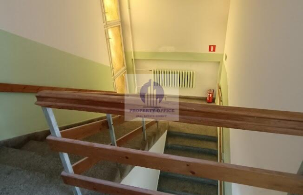 Włochy: lokal biurowy na wynajem