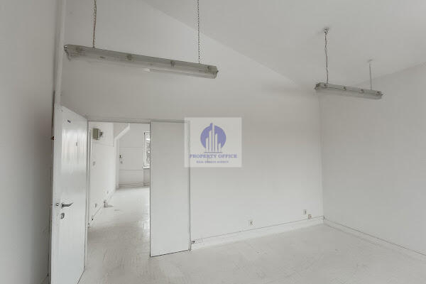 Włochy: lokal biurowo-usługowy na wynajem