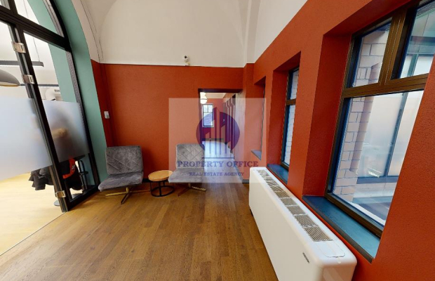 Śródmieście: umeblowane biuro na wynajem