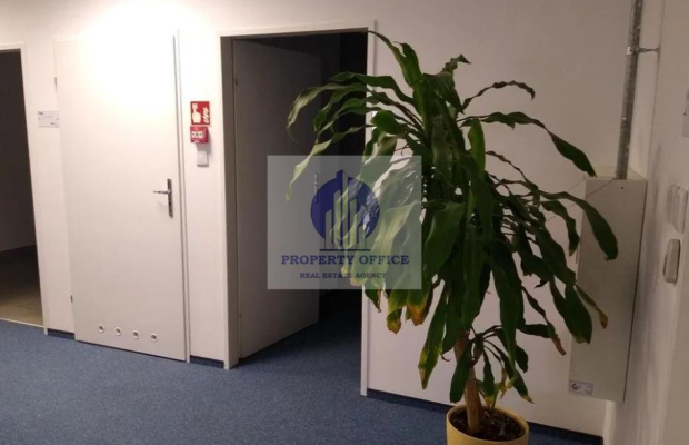 Włochy: lokal biurowy na wynajem