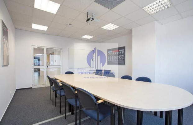 Włochy: lokal magazynowo-biurowy na wynajem