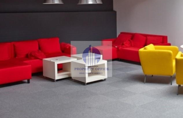 Włochy: lokal magazynowo-biurowy na wynajem