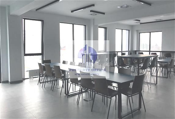 Włochy: lokal biurowy na wynajem