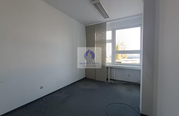 Włochy: lokal biurowy na wynajem