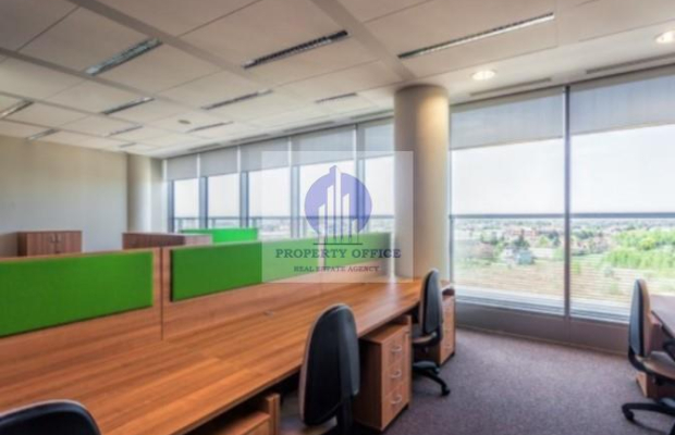 Włochy: lokal biurowy na wynajem