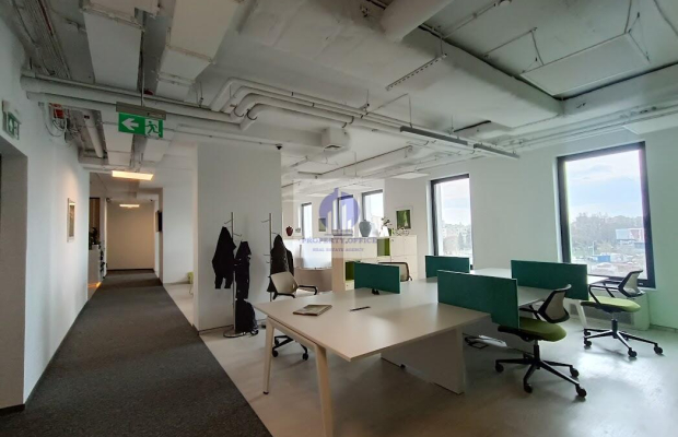 Mokotów: biurko w coworkingu na wynajem