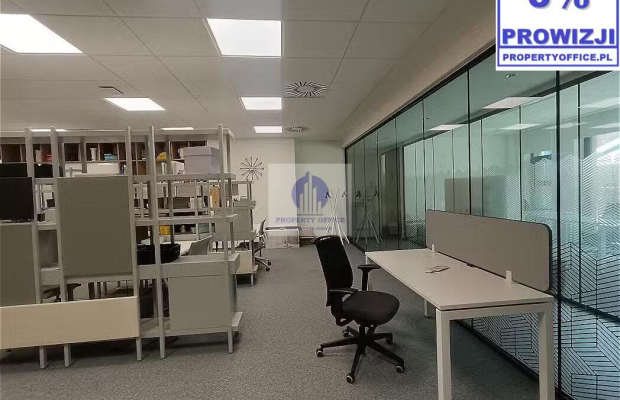 Praga Północ: biurko w coworkingu na wynajem