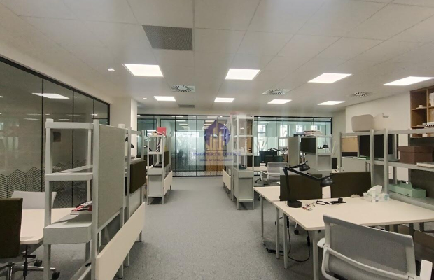 Praga Północ: biurko w coworkingu na wynajem