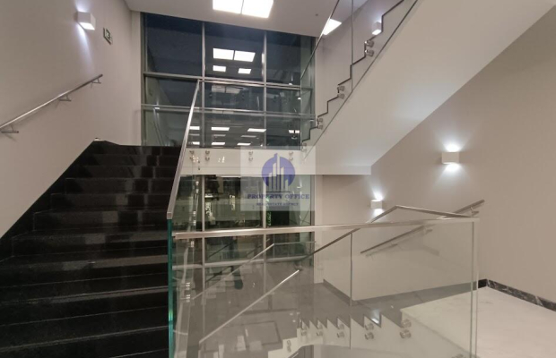 Śródmieście: biuro serwisowane na wynajem