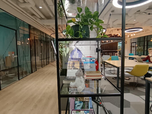 Śródmieście: biuro serwisowane na wynajem