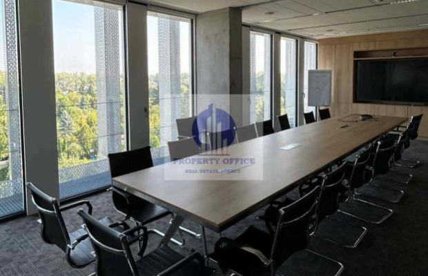 Włochy: lokal biurowy na wynajem