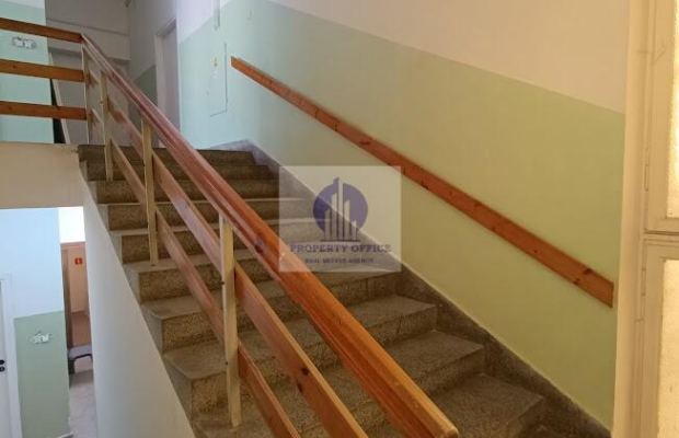 Włochy: lokal biurowy na wynajem