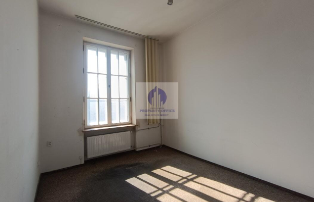 Praga Północ: lokal biurowy 17,66 m2 na wynajem