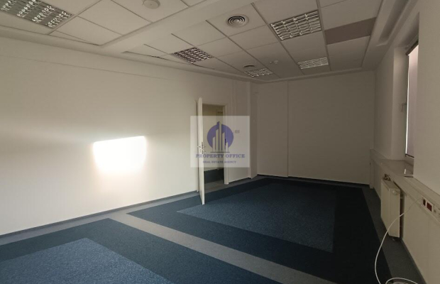 Praga Południe: lokal biurowy 27,50 m2 na wynajem