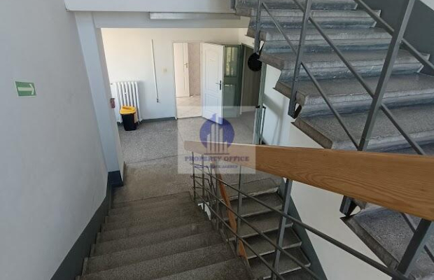 Praga Południe: lokal biurowy 23,15m2 na wynajem