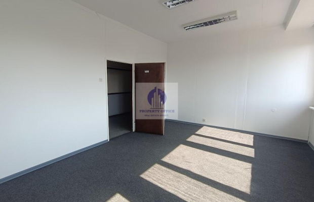 Praga Południe:lokal biurowy 21,70 m2 na wynajem