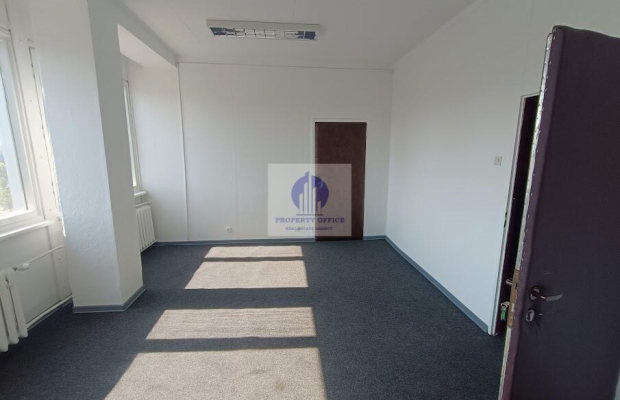 Praga Południe:lokal biurowy 21,70 m2 na wynajem