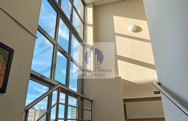 Mokotów: lokal biurowy 152m2 na wynajem