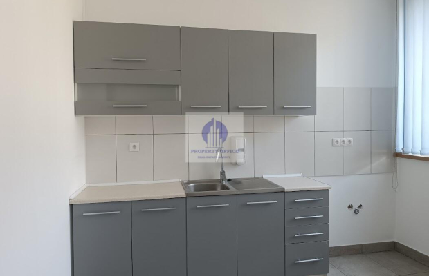 Bielany: magazyn 1500 m2 na wynajem