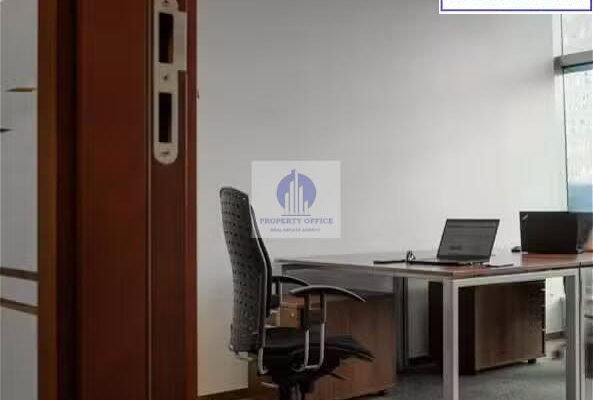 Śródmieście: biuro serwisowane dla 4 osób na wynajem