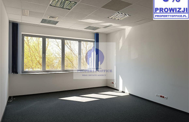 Włochy: lokal biurowy 45,54 m2 na wynajem