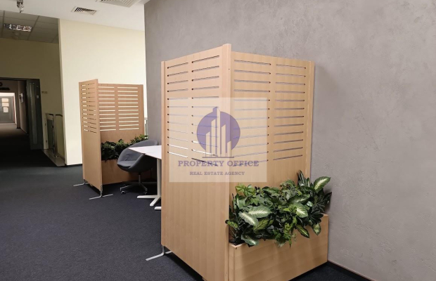 Włochy: lokal biurowy 21,36 m2 na wynajem