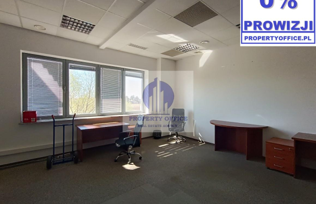 Włochy: lokal biurowy 38,84 m2 na wynajem