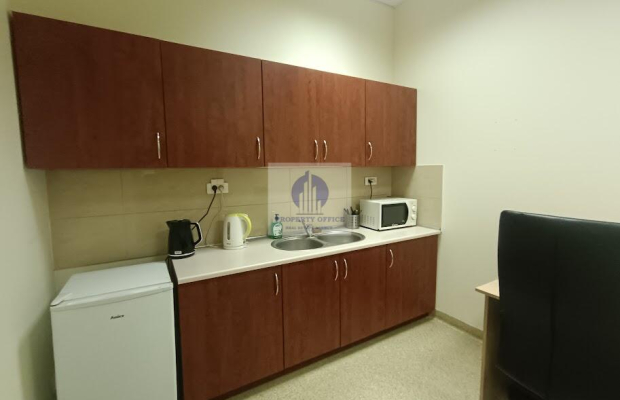 Mokotów: lokal biurowy 13,69 m2 na wynajem