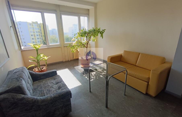 Praga Południe: lokal biurowy 22,90 m2 do wynajęcia