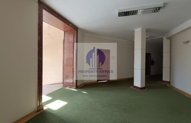 Śródmieście: lokal biurowy 14,92m2 na wynajem