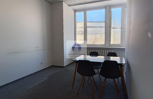 Praga Północ : lokal biurowy 68,72 m2 na wynajem