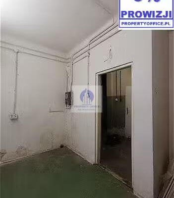 Praga Północ : lokal magazynowy 16,93m2 na wynajem