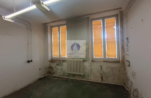 Praga Północ : lokal magazynowy 16,93m2 na wynajem