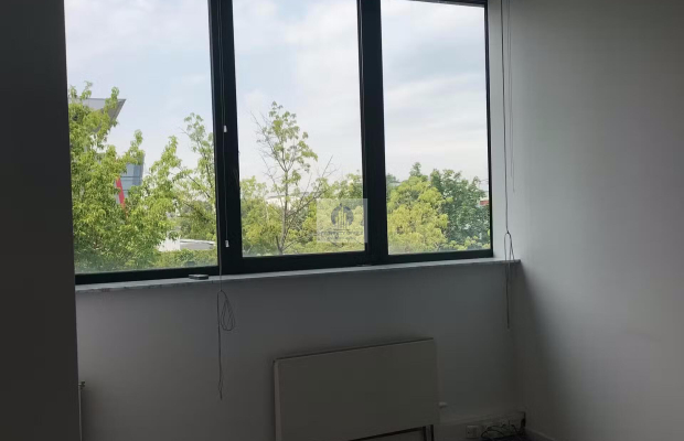 Praga Południe: lokal biurowy 218,09m2 do wynajęcia