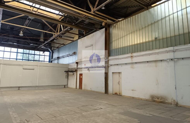 Bielany: magazyn 320m2 do wynajęcia