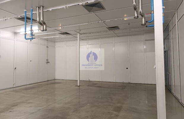 Bielany: magazyn/laboratorium 99,43m2 na wynajem