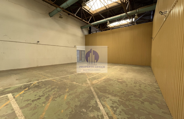 Bielany: lokal magazynowy 193,85m2 na wynajem