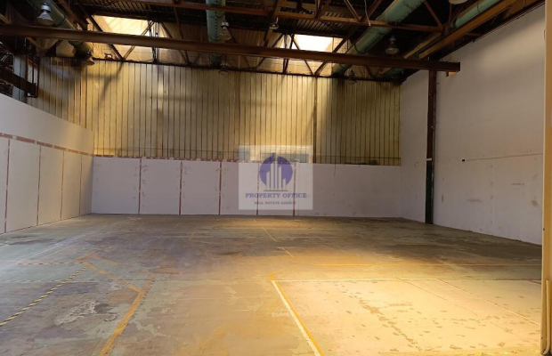 Bielany: magazyn 409m2 na wynajem