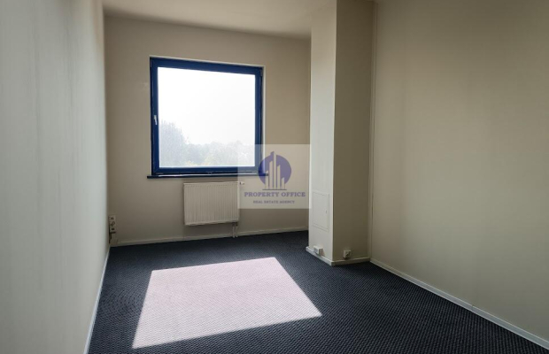 Targówek: lokal biurowy 220m2 na wynajem