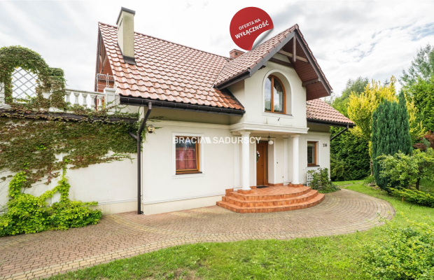 PRZESTRONNY, KLIMATYCZNY DOM NA WIDOKOWEJ DZIALCE 