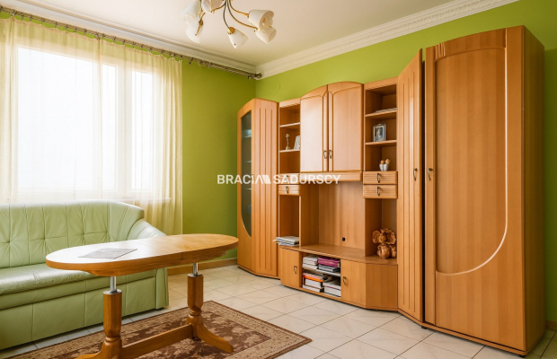 SWOSZOWICE, DOM W ZABUDOWIE BLIŹNIACZEJ, 3 POK 