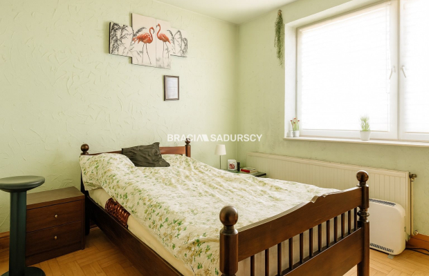 SWOSZOWICE, DOM W ZABUDOWIE BLIŹNIACZEJ, 3 POK 