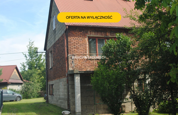 Budynek z lat 70-tych w Targowisku gm.Kłaj