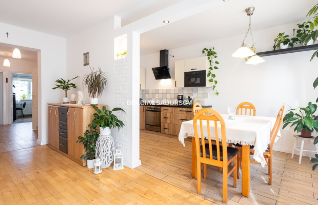 UROKLIWY DOM W BARDZO DOBREJ LOKALIZACJI