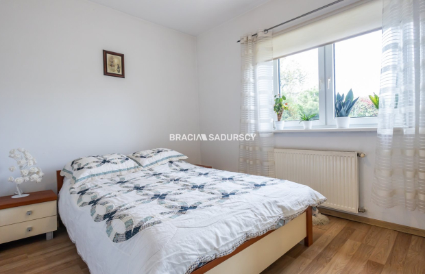 UROKLIWY DOM W BARDZO DOBREJ LOKALIZACJI