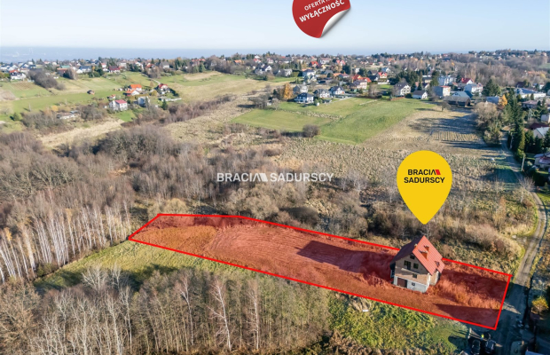 Dom  do własnej aranżacji na dużej działce.